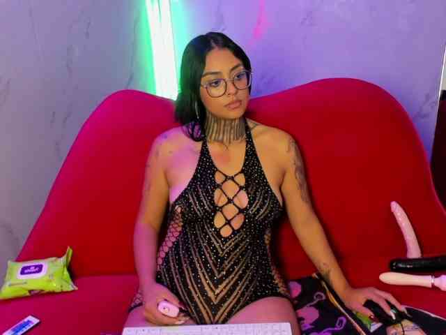 LovelyCelestte webcam