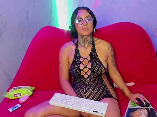 LovelyCelestte webcam