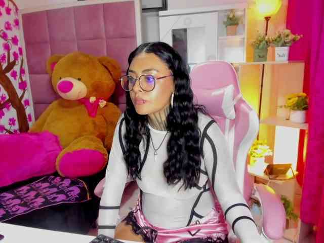 LovelyCelestte webcam