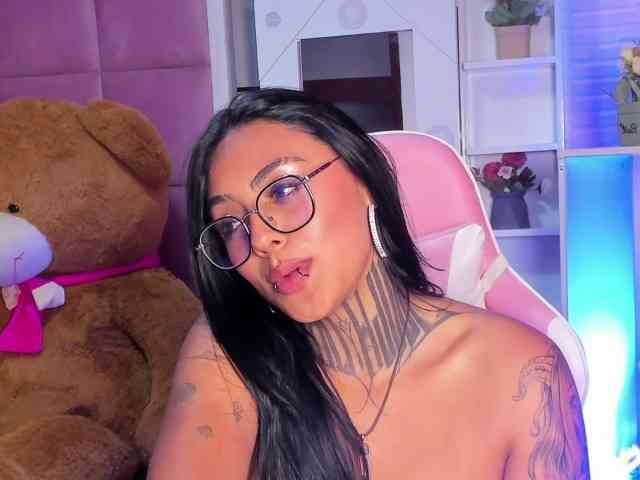 LovelyCelestte webcam
