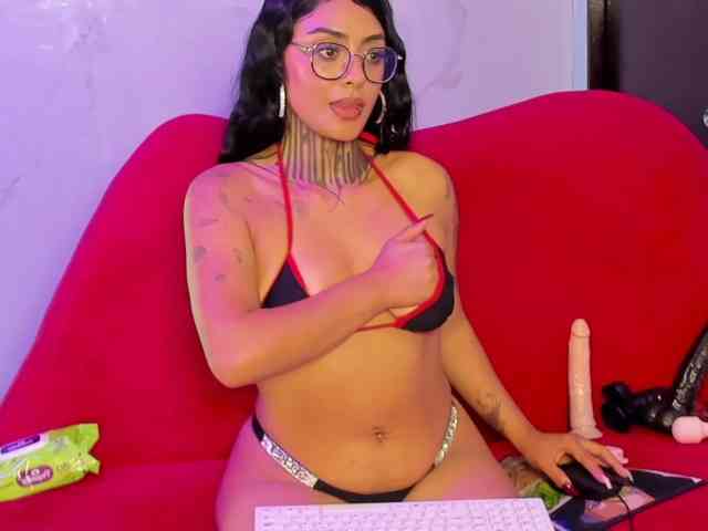 LovelyCelestte webcam