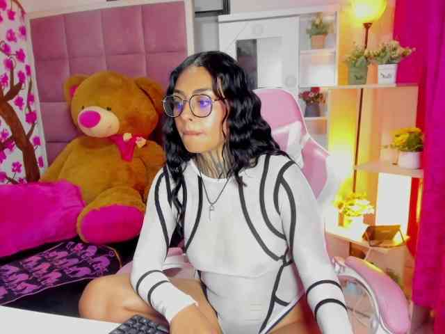 LovelyCelestte webcam