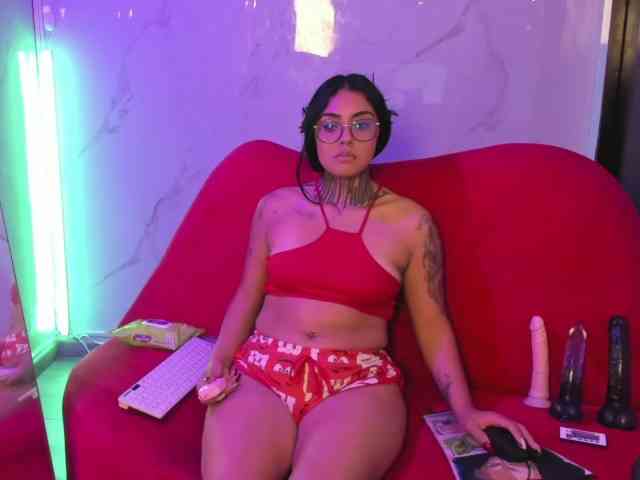 LovelyCelestte webcam