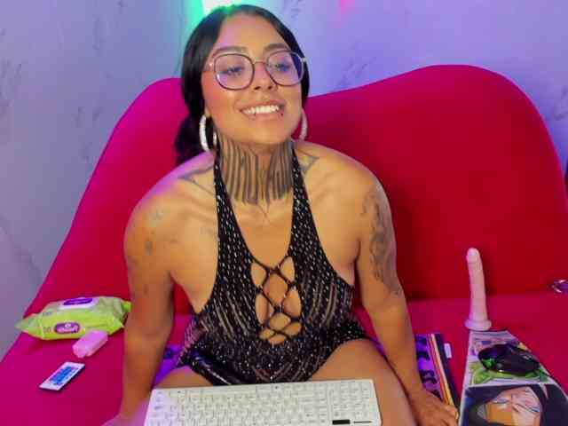 LovelyCelestte webcam