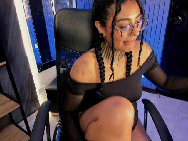 LovelyCelestte webcam