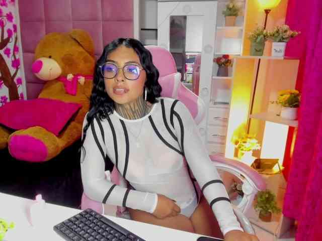 LovelyCelestte webcam