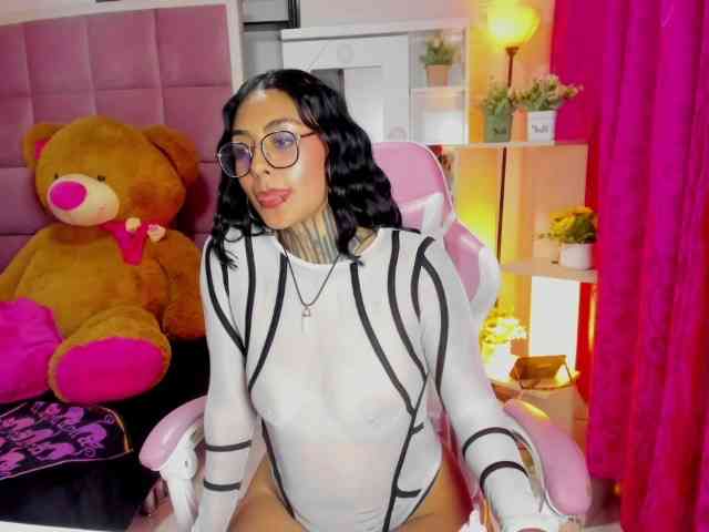 LovelyCelestte webcam