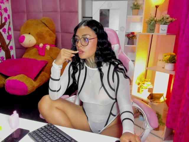 LovelyCelestte webcam