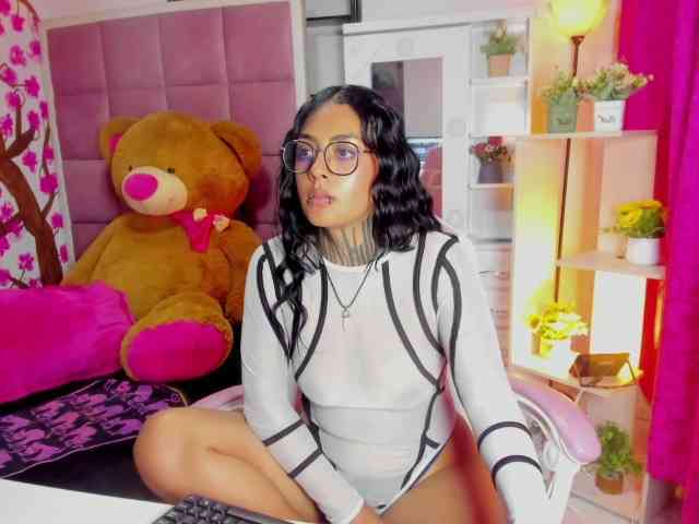 LovelyCelestte webcam