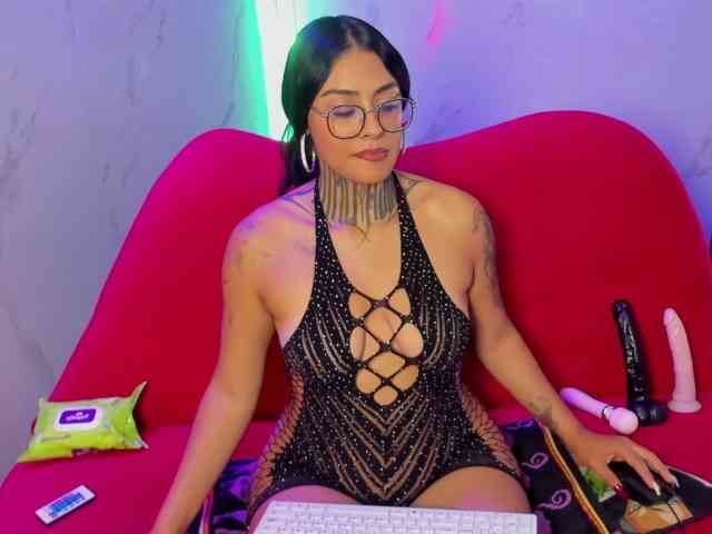 LovelyCelestte webcam