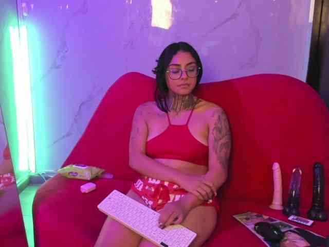 LovelyCelestte webcam