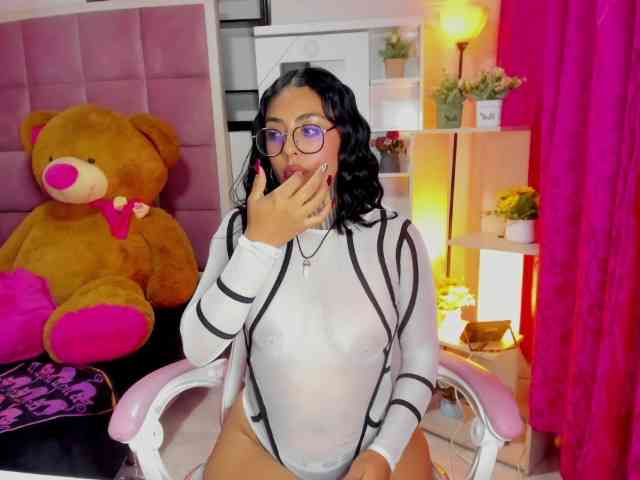 LovelyCelestte webcam