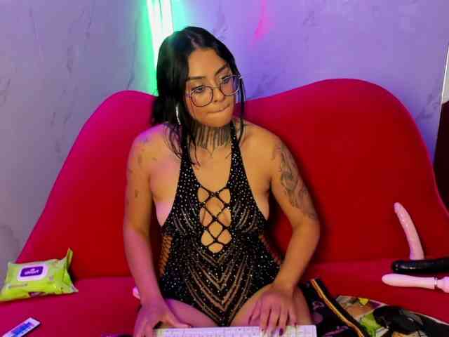 LovelyCelestte webcam