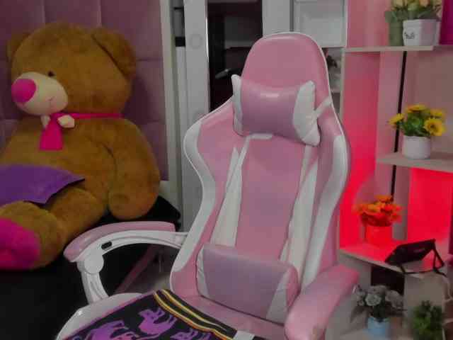 LovelyCelestte webcam