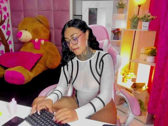 LovelyCelestte webcam