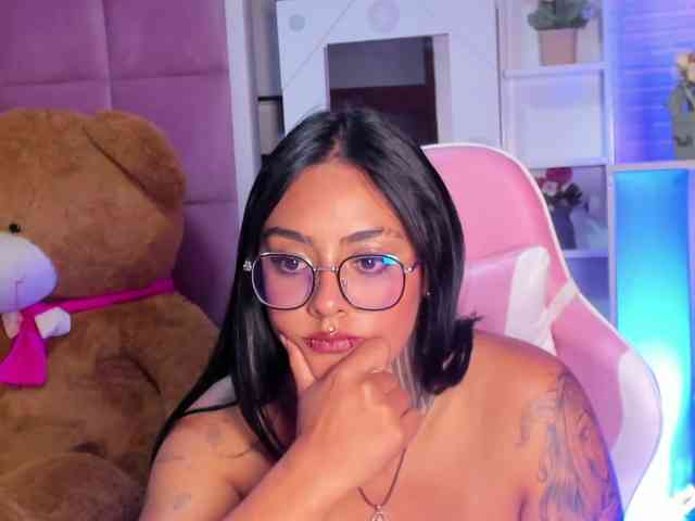 LovelyCelestte webcam