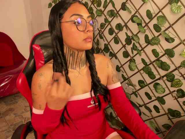 LovelyCelestte webcam