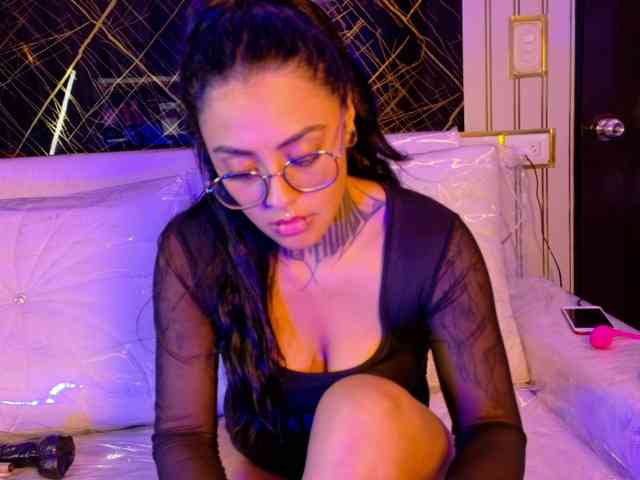 LovelyCelestte webcam