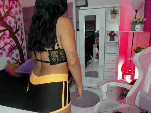 LovelyCelestte webcam