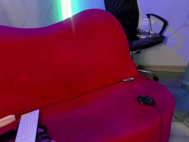 LovelyCelestte webcam
