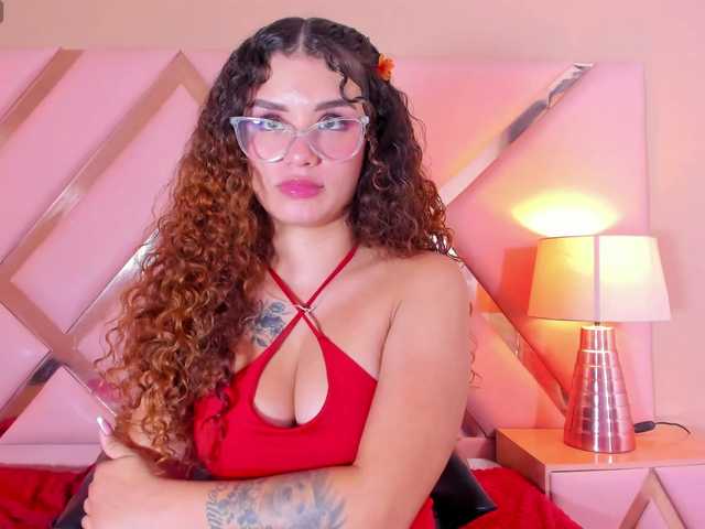 MeridaMorris live cam on BongaCams