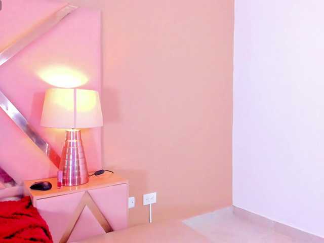 MeridaMorris live cam on BongaCams
