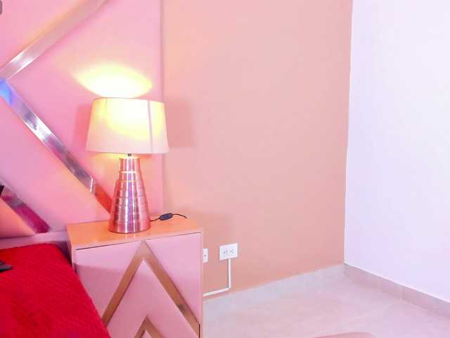 MeridaMorris live cam on BongaCams
