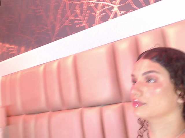 MeridaMorris live cam on BongaCams