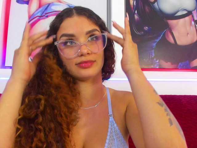 MeridaMorris live cam on BongaCams