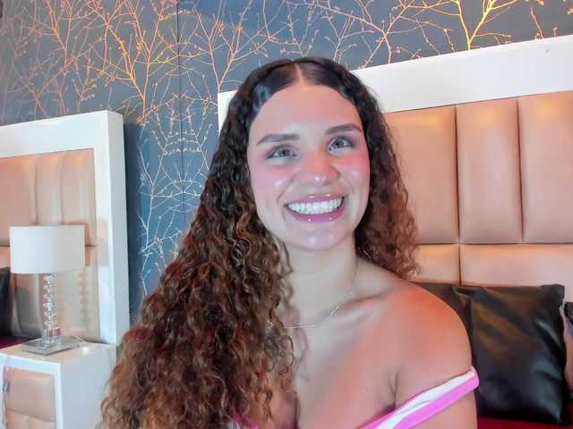 MeridaMorris live cam on BongaCams