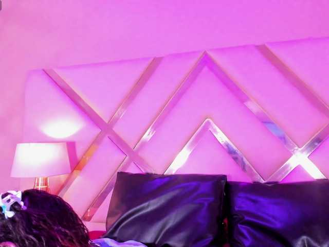 MeridaMorris live cam on BongaCams