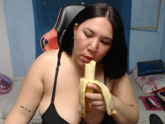 Meganslut live cam on BongaCams