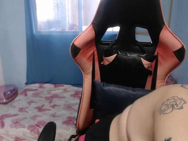 Meganslut live cam on BongaCams