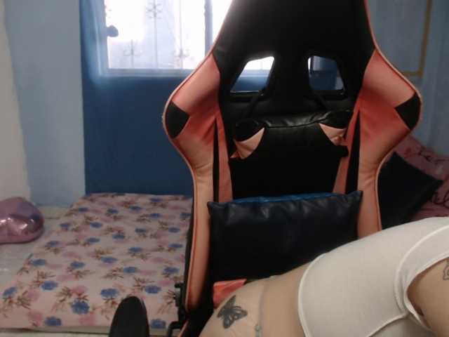 Meganslut live cam on BongaCams