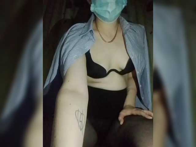 KatrinRun live cam on BongaCams