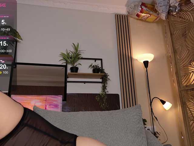 AizaXO live webcam show