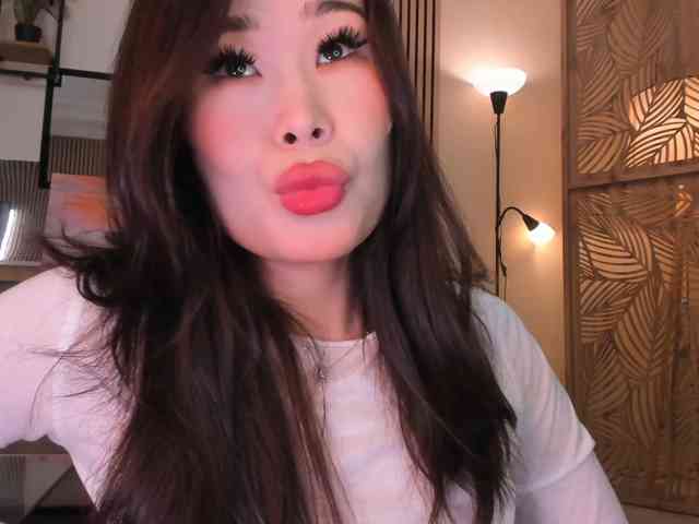 AizaXO Live Webcam on BongaCams