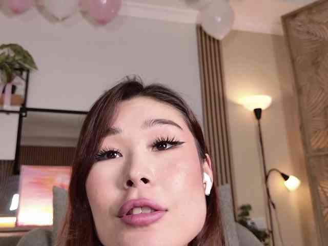 AizaXO Live Webcam on BongaCams