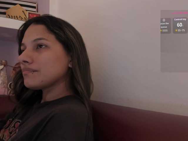 le modèle EmmaSanchez1 est en webcam porno dans un show sur le site bongacams, il possède les tags suivants: Latino/Hispanic,Brunette,Trimmed