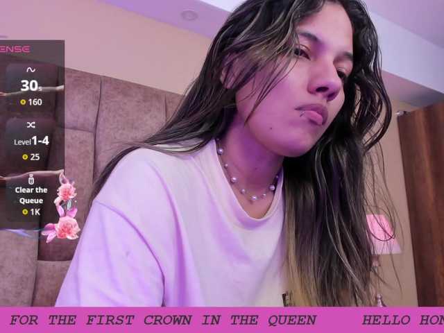 EmmaSanchez1 live cam on BongaCams