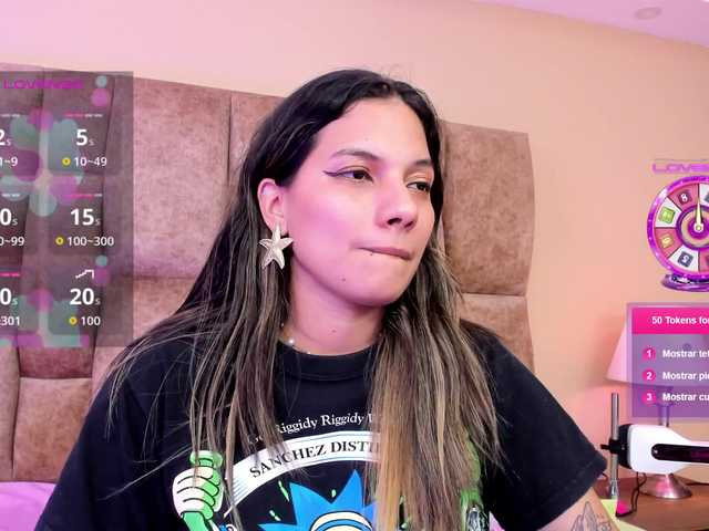 EmmaSanchez1 live cam on BongaCams