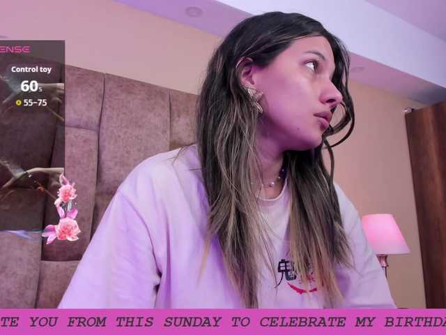 EmmaSanchez1 live cam on BongaCams