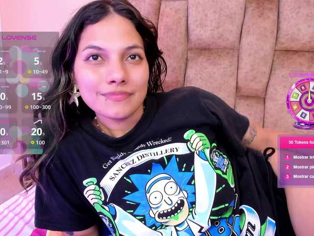 EmmaSanchez1 live cam on BongaCams