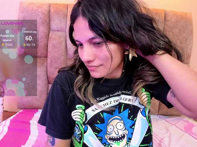 EmmaSanchez1 live cam on BongaCams
