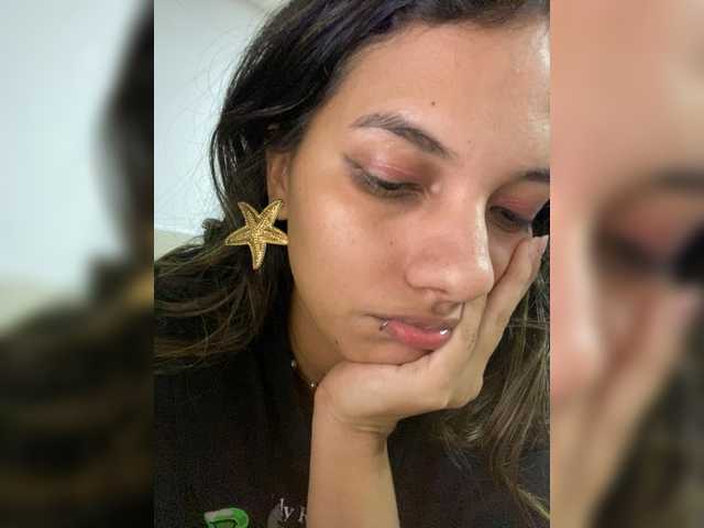 EmmaSanchez1 live cam on BongaCams