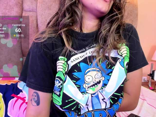 EmmaSanchez1 live cam on BongaCams