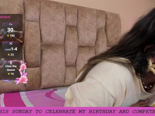 EmmaSanchez1 live cam on BongaCams