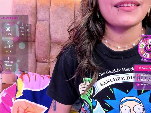 EmmaSanchez1 live cam on BongaCams