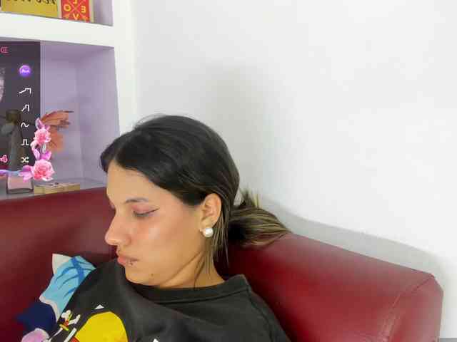 EmmaSanchez1 webcam