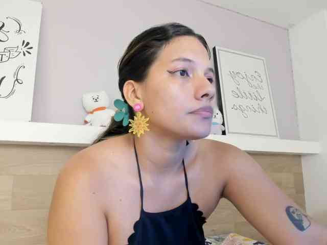 EmmaSanchez1 webcam
